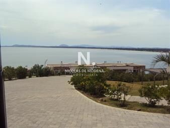 https://web5.gallito.com.uy/apartamento-en-venta-de-dos-dormitorios-en-punta-del-este-inmuebles-24988202
