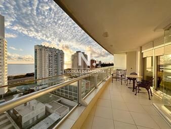 https://web5.gallito.com.uy/departamento-en-venta-de-2-dormitorios-en-torre-season-pun-inmuebles-23933130