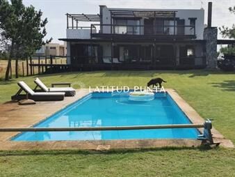 https://www.gallito.com.uy/casa-en-venta-y-alquiler-inmuebles-21008361