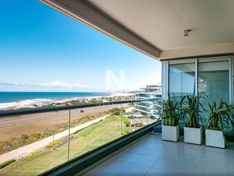 https://web5.gallito.com.uy/penthouse-en-tiburon-terrazas-oceano-4-suites-y-servicio-inmuebles-25257058