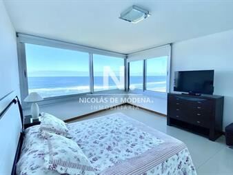 https://web5.gallito.com.uy/brava-frente-al-mar-maravillosas-vistas-esquinero-en-edi-inmuebles-25037799