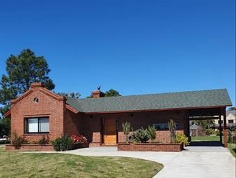 https://www.gallito.com.uy/venta-casa-de-2-dormitorios-y-barbacoa-marina-santa-lucia-inmuebles-26030145