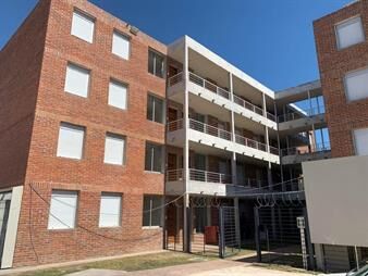 https://web5.gallito.com.uy/venta-apartamento-2-dormitorios-marconi-cochera-inmuebles-24571131