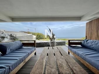 https://web5.gallito.com.uy/vende-apartamento-de-4-dormitorios-en-manantiales-frente-al-inmuebles-26767270