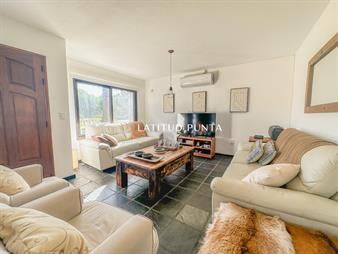 https://www.gallito.com.uy/casa-en-sauce-de-portezuelo-con-piscina-3-inmuebles-25786826