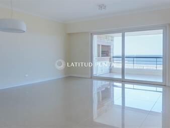https://web5.gallito.com.uy/apartamento-en-mansa-2-dormitorios-y-parrillero-inmuebles-26779411