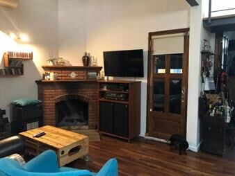 https://www.gallito.com.uy/venta-de-casa-3-dormitorios-con-renta-en-tres-cruces-inmuebles-26779231