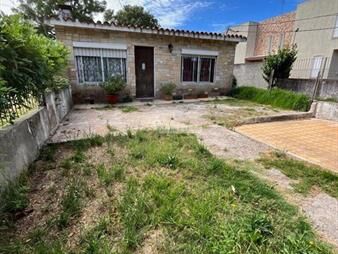 https://web5.gallito.com.uy/venta-terreno-carrasco-norte-villa-masnou-1035m2-pasos-port-inmuebles-26808947