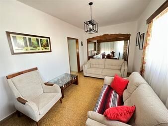 https://www.gallito.com.uy/hermoso-apartamento-2-d-fondo-99m2-exclusivo-inmuebles-24936917