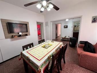 https://web5.gallito.com.uy/apartamento-tipo-casa-gran-fondo-2-dormitorios-inmuebles-24574522