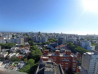 https://www.gallito.com.uy/apartamento-en-venta-terrazas-3-dor-y-serv-gje-doble-inmuebles-26814063