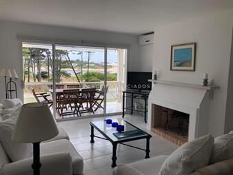 https://web5.gallito.com.uy/apartamento-de-2-dormitorios-en-venta-en-pinares-de-la-barr-inmuebles-22462690
