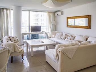 https://web5.gallito.com.uy/apartamento-en-venta-de-3-dormitorios-punta-del-este-inmuebles-25042400