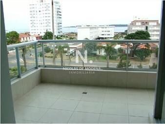 https://web5.gallito.com.uy/apartamento-en-art-boulevard-mansa-punta-del-este-2-dorm-inmuebles-25037731