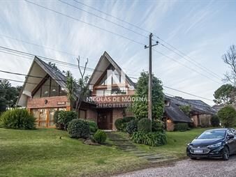 https://web5.gallito.com.uy/hermosa-casa-en-venta-en-punta-del-este-inmuebles-25034697