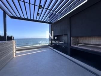 https://web5.gallito.com.uy/en-venta-apartamento-de-3-dormitorios-mas-servicio-en-la-b-inmuebles-26812489