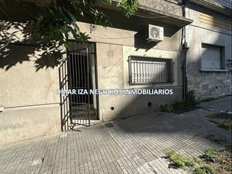 https://www.gallito.com.uy/venta-casa-pocitos-2-dormitorios-padron-unico-a-reciclar-inmuebles-26830816