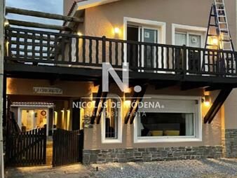 https://web5.gallito.com.uy/en-venta-espectacular-casa-frente-al-mar-de-4-dormitorios-e-inmuebles-26835672