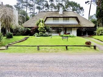 https://www.gallito.com.uy/casa-en-maldonado-camino-a-la-laguna-inmuebles-19122223