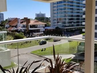 https://web5.gallito.com.uy/apartamento-en-venta-en-icon-tower-punta-del-este-inmuebles-18626855
