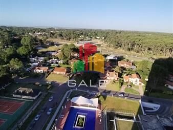 https://web5.gallito.com.uy/hermoso-y-amplio-apartamento-en-punta-del-este-inmuebles-25422078
