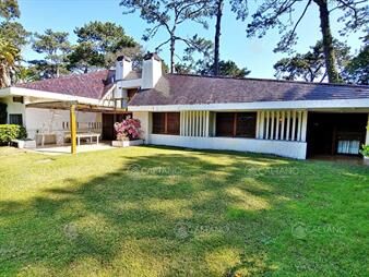 https://web5.gallito.com.uy/residencia-de-categorã­a-en-paradas-de-mansa-inmuebles-25226487