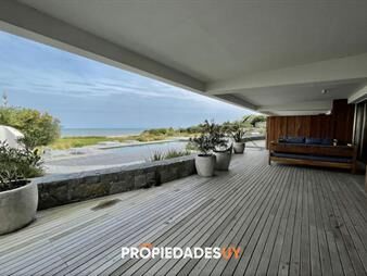 https://www.gallito.com.uy/venta-4-dormitorios-dependencia-manantiales-moorea-b-inmuebles-26848462