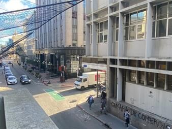 https://web5.gallito.com.uy/oficina-en-ciudad-vieja-inmuebles-22139021