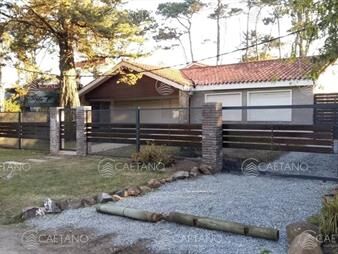 https://web5.gallito.com.uy/alquiler-y-venta-de-casa-de-5-dormitorios-en-punta-del-este-inmuebles-26845414