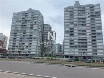 https://web5.gallito.com.uy/vende-apartamento-de-1-dormitorio-frente-al-mar-en-brava-p-inmuebles-25959080