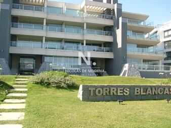 https://web5.gallito.com.uy/espectacular-departamento-frente-al-mar-2-dormitorios-en-v-inmuebles-26162410