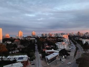 https://web5.gallito.com.uy/apartamento-en-venta-de-2-dormitorios-en-place-lafayette-p-inmuebles-18631348