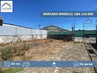 https://web5.gallito.com.uy/terreno-en-venta-en-barrio-mercado-modelo-inmuebles-26844770