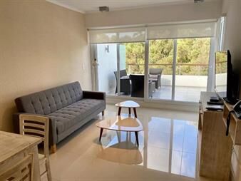 https://www.gallito.com.uy/apto-de-2-dormitorios-con-parrillero-propio-en-green-park-inmuebles-26895890
