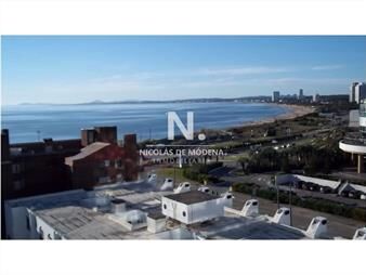 https://web5.gallito.com.uy/venta-apartamento-de-2-dormitorios-en-playa-mansa-a-2-cuad-inmuebles-24988212