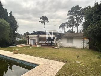 https://web5.gallito.com.uy/casa-en-venta-de-4-dormitorios-en-jardines-de-cã³rdoba-pu-inmuebles-26912599