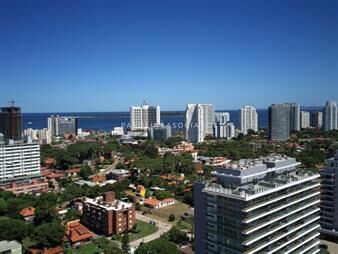 https://web5.gallito.com.uy/apartamento-en-venta-en-icon-brava-tower-punta-del-este-inmuebles-19576415