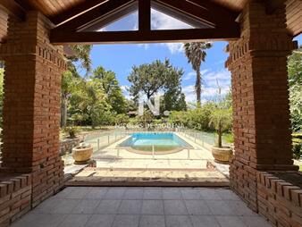 https://web5.gallito.com.uy/vende-casa-en-jardines-de-cordoba-punta-del-este-de-3-dormi-inmuebles-24772539