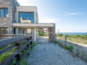 https://www.gallito.com.uy/casa-en-punta-colorada-con-vista-al-mar-inmuebles-26917801