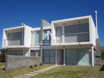 https://web5.gallito.com.uy/alquiler-temporal-casa-3-dormitorios-en-punta-del-este-inmuebles-26147025