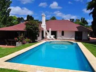 https://web5.gallito.com.uy/casa-de-gran-tamaã±o-ubicada-en-zona-de-paz-y-tranquilidad-inmuebles-25034424