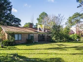 https://web5.gallito.com.uy/casa-en-zona-de-cantegril-inmuebles-25035070