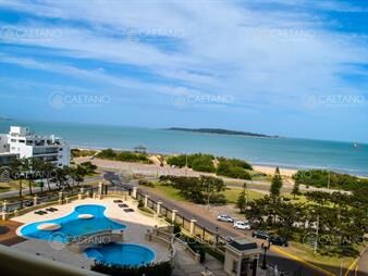 https://web5.gallito.com.uy/espectacular-apartamento-en-mansa-punta-del-este-con-vista-inmuebles-21042602