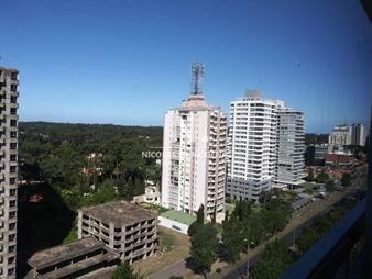 https://web5.gallito.com.uy/apartamento-en-roosevelt-punta-del-este-inmuebles-25033872