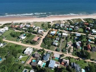 https://web5.gallito.com.uy/casa-en-punta-ballena-tio-tom-inmuebles-26945646