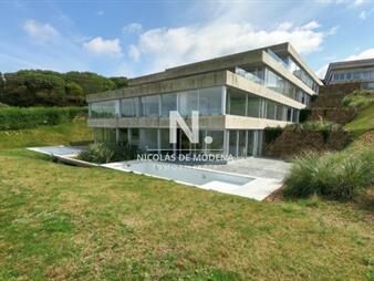https://web5.gallito.com.uy/vende-apartamento-con-vista-al-mar-en-punta-ballena-de-3-do-inmuebles-26409710