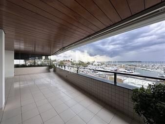 https://web5.gallito.com.uy/departamento-en-portofino-con-2-garajes-y-hermosa-vista-al-inmuebles-26457712