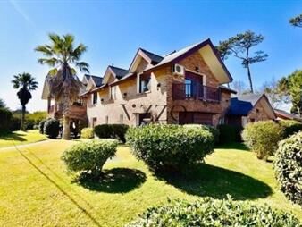 https://web5.gallito.com.uy/excelente-mansiã³n-a-50-mts-de-la-mejor-zona-de-la-playa-m-inmuebles-26951063