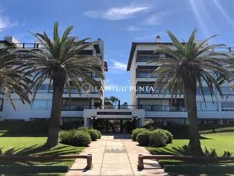 https://web5.gallito.com.uy/apartamento-en-brava-4-suites-inmuebles-26935629
