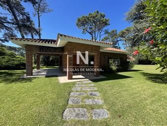 https://web5.gallito.com.uy/casa-en-venta-en-zona-privilegiada-de-punta-del-este-barri-inmuebles-24987544